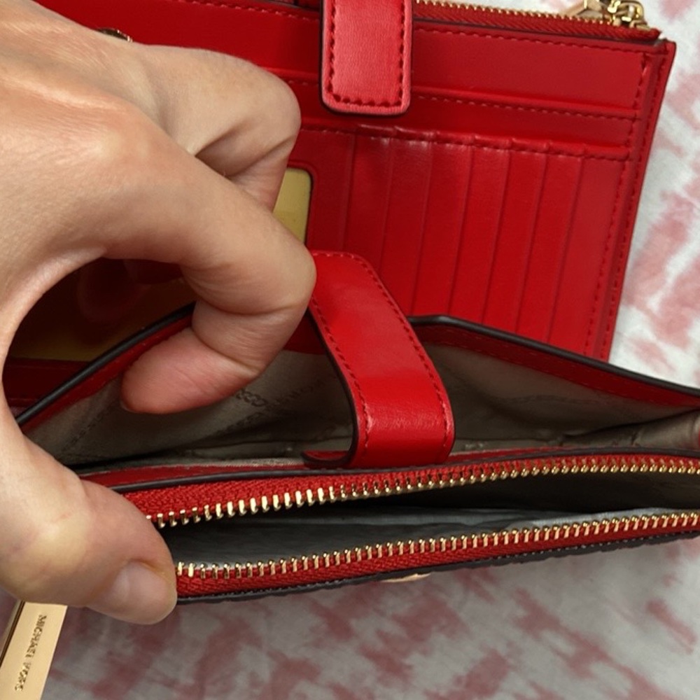 NWT MSRP$198 Michael Kors Jet Set Crimson Glitter Logo Double Zip Wristlet Gift - Picture 7 of 7